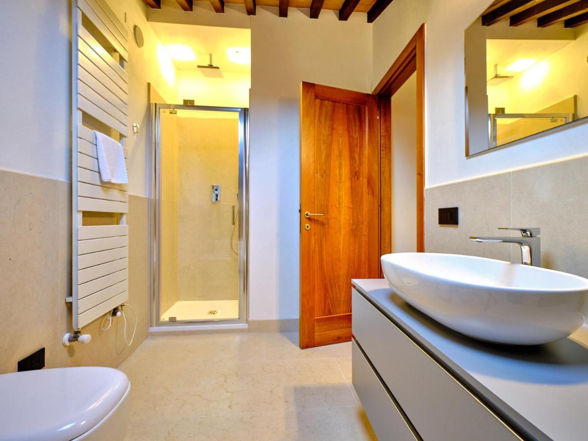 Apartmentsarena - Residenza Degli Scaligeri - Piazza Erbe فيرونا المظهر الخارجي الصورة