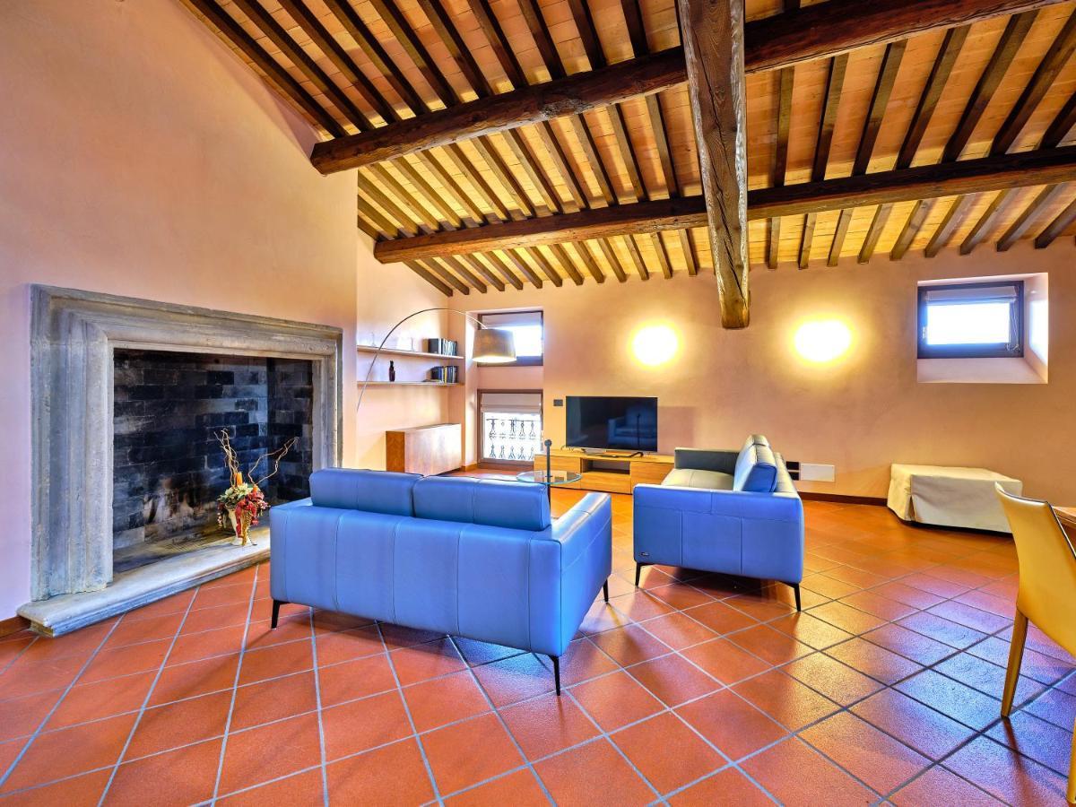 Apartmentsarena - Residenza Degli Scaligeri - Piazza Erbe فيرونا المظهر الخارجي الصورة